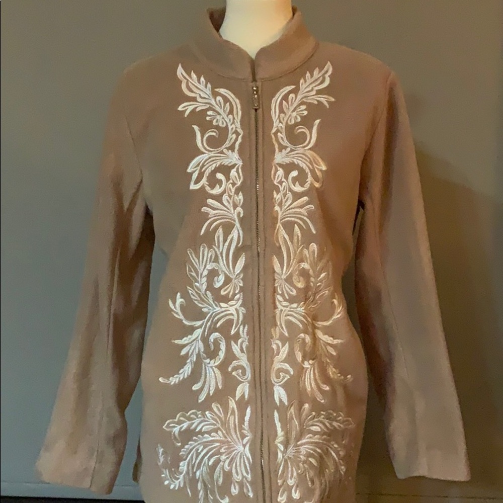 NWOT Bob Mackie ladies jacket